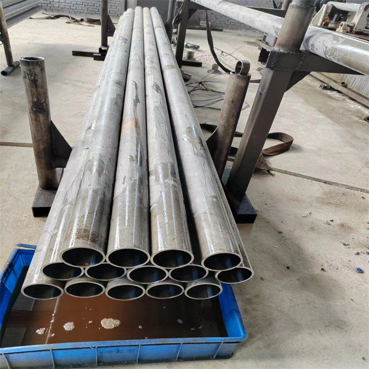 304���P�Һ���͸׹�